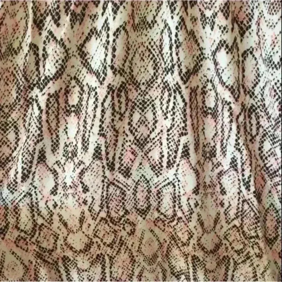 NEW Sexy Pink snake print blush Halter dress! Very cute and flowy! - Picture 5 of 5